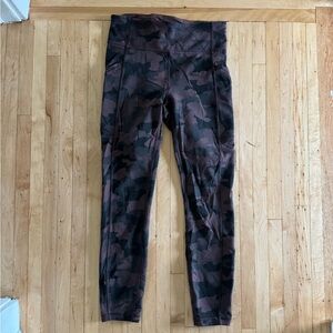 Lululemon maroon army leggings